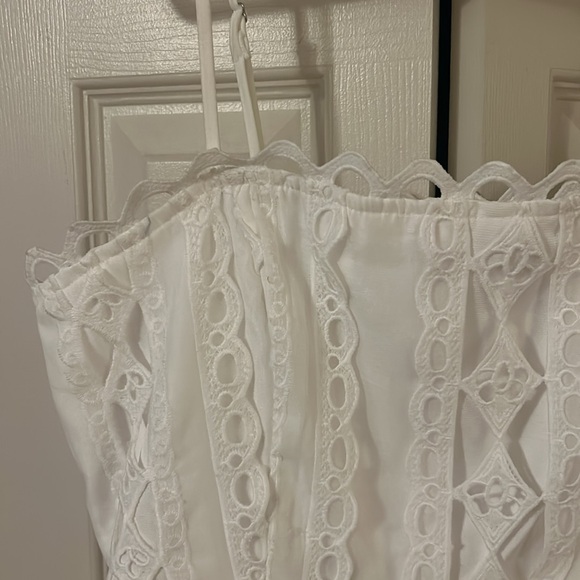 ENDLESS ROSE DRESS - Picture 3 of 5